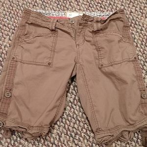Aventura Arden shorts size 4 dark tan